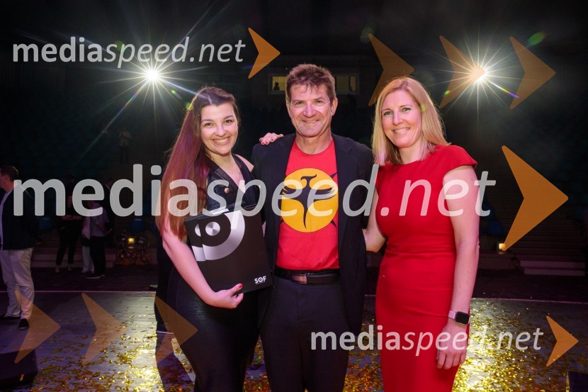  Nikolaja Frece, A1 Slovenija;  Dejan Turk, predsednik uprave, A1 Slovenija;  ... 33. SOF, podelitev nagrad