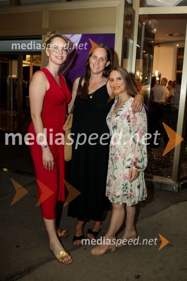  ... ;  ... ;  Špela Škofič, igralka33. SOF, podelitev nagrad