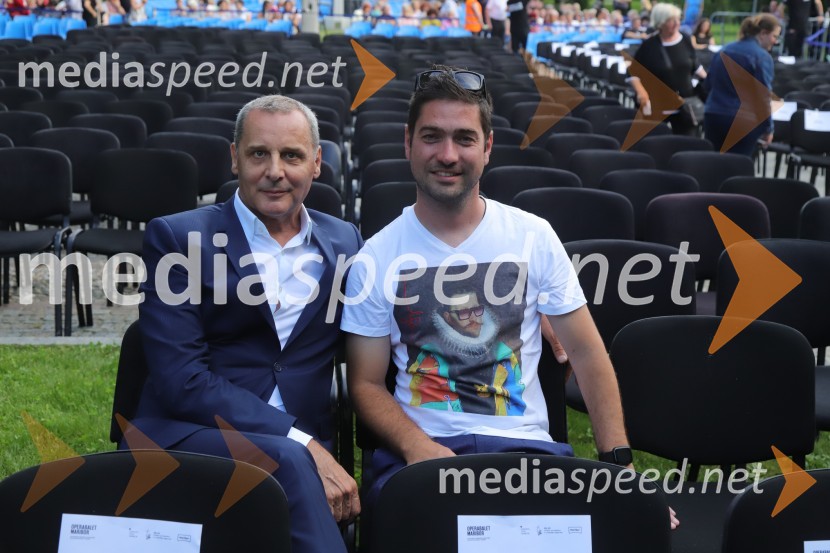  Danilo Rošker, direktor SNG Maribor;  Mitja Špes, FactumeventOperna noč na promenadi Mestnega parka