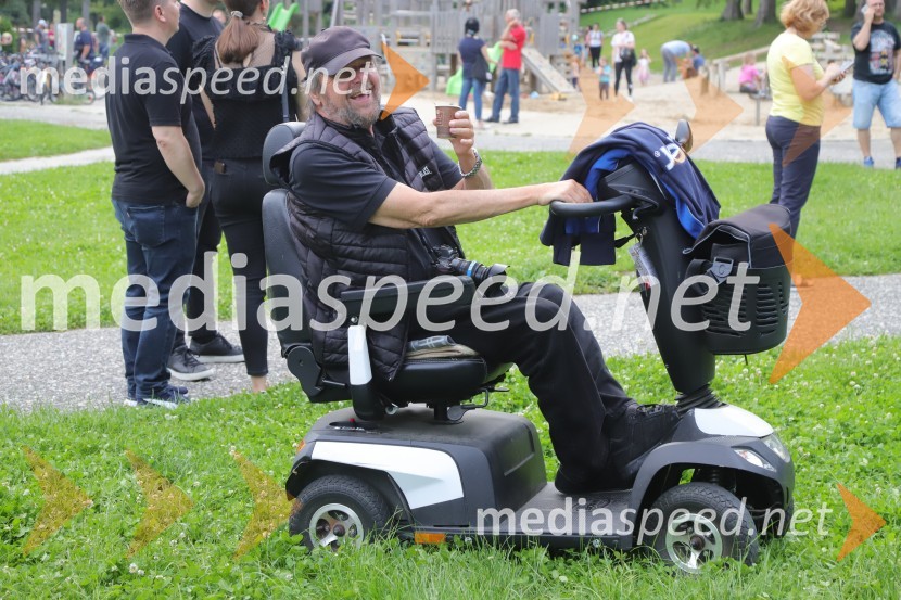 Operna noč na promenadi Mestnega parka