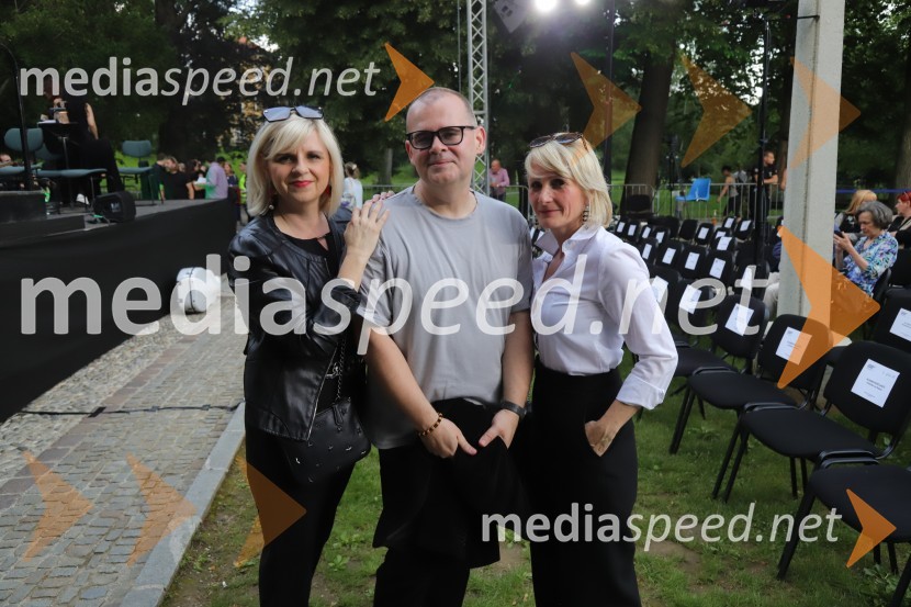  Darja Čižek, marketing, SNG Maribor;  Alan Kavčič, predstavnik za odnose z javnostmi SNG Maribor;  Anja  Žižek, marketing SNG MariborOperna noč na promenadi Mestnega parka