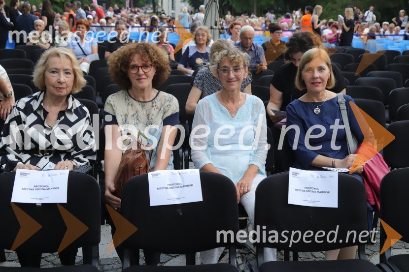 Operna noč na promenadi Mestnega parka