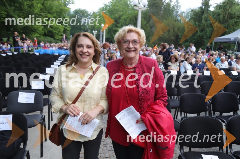  ... ;  Jelka Kolmanič, mestna svetnica MOM, DesusOperna noč na promenadi Mestnega parka