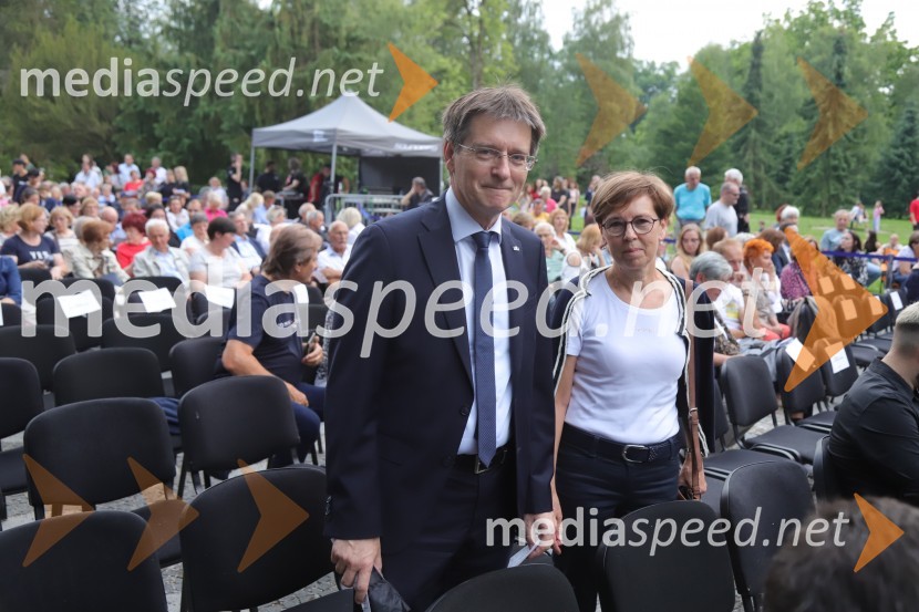 prof. dr. Zdravko Kačič, rektor Univerze v Mariboru;  ... Operna noč na promenadi Mestnega parka