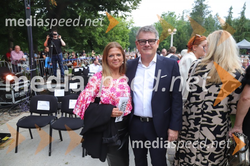 Operna noč na promenadi Mestnega parka