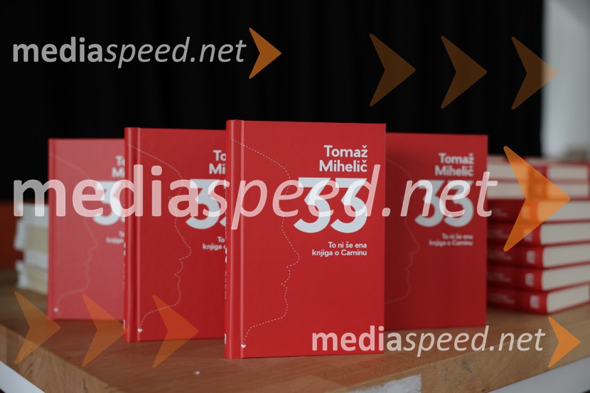 Predstavitev knjige: 33, avtorja Tomaža Miheliča