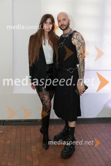  Tina Mentol, ZTModels;  Miha Kavčič-Michelle, član skupine SestrePredstavitev knjige: 33, avtorja Tomaža Miheliča