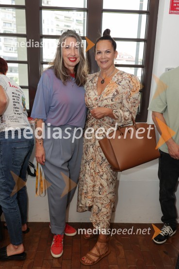  Melinda Rebrek, izvršna producentka LJFW;  Pika  Zrim, urednica spletnega portala citylife.si in modna vplivnicaPredstavitev knjige: 33, avtorja Tomaža Miheliča