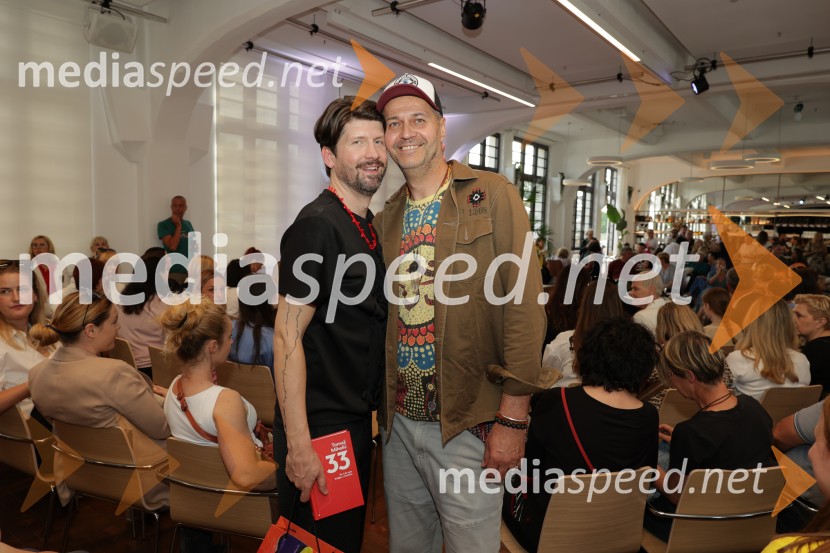  Tomaž Mihelič - Marlenna, član skupine Sestre;  ... Predstavitev knjige: 33, avtorja Tomaža Miheliča