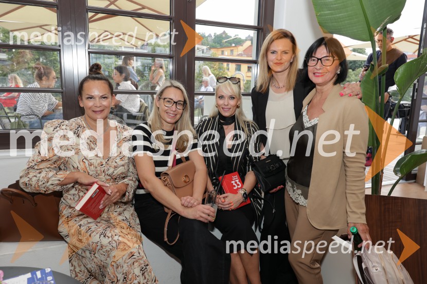  Pika  Zrim, urednica spletnega portala citylife.si in modna vplivnica;  Andreja  Freyer, novinarka;  Pia Pustovrh, voditeljica;  Nina Uršič Knep, organizatorka prireditev, lastnica licence Mister Slovenije;  Azra Širovnik, pisateljicaPredstavitev knjige: 33, avtorja Tomaža Miheliča