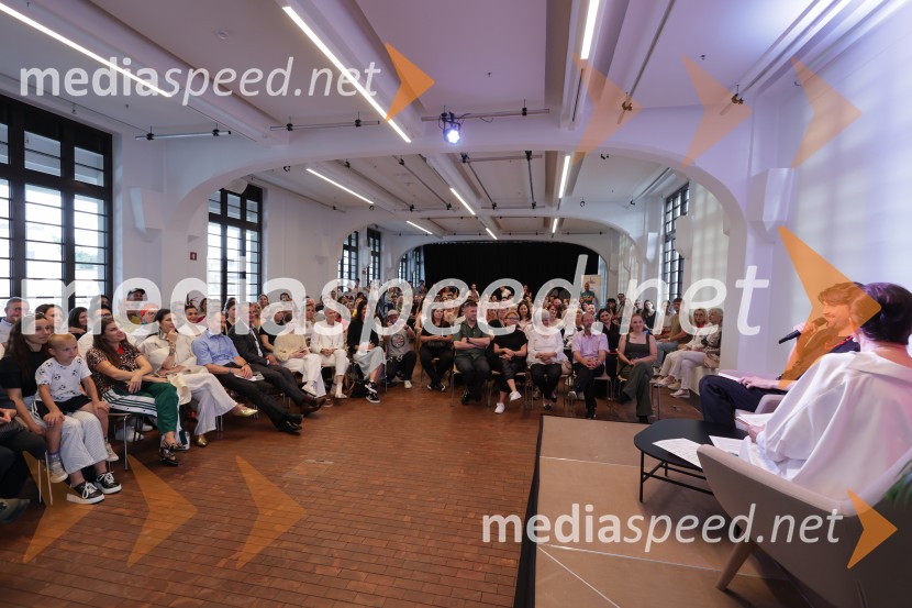 Predstavitev knjige: 33, avtorja Tomaža Miheliča