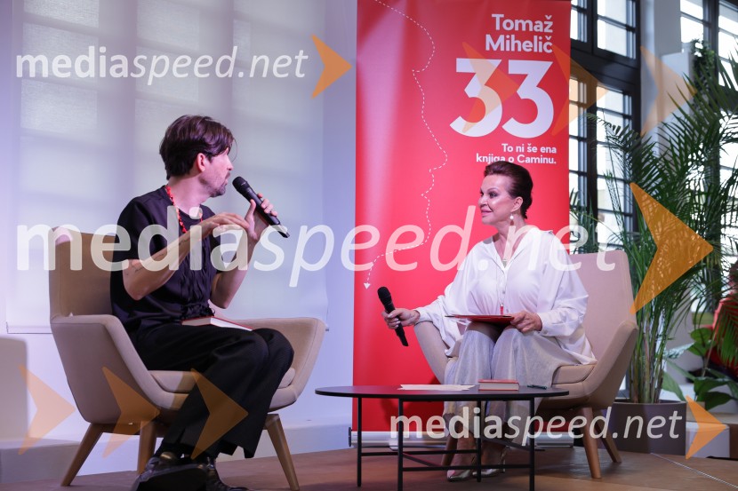  Tomaž Mihelič - Marlenna, član skupine Sestre;  Miša Molk, televizijska voditeljica in urednicaPredstavitev knjige: 33, avtorja Tomaža Miheliča