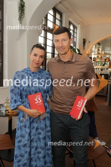 Predstavitev knjige: 33, avtorja Tomaža Miheliča