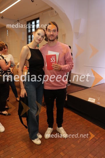  Pia Bernjak;  Rene  Krhin, nogometašPredstavitev knjige: 33, avtorja Tomaža Miheliča