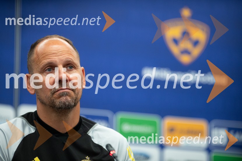  Ante  Šimundža, nekdanji nogometaš, trener NK MariborPrvi trening in novinarska konferenca NK Maribor