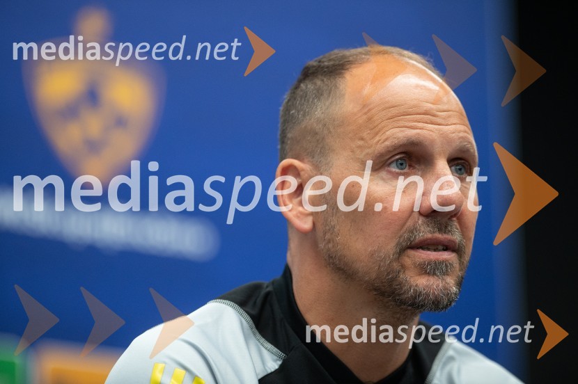  Ante  Šimundža, nekdanji nogometaš, trener NK MariborPrvi trening in novinarska konferenca NK Maribor