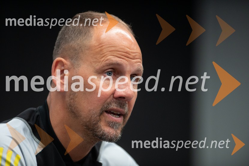  Ante  Šimundža, nekdanji nogometaš, trener NK MariborPrvi trening in novinarska konferenca NK Maribor