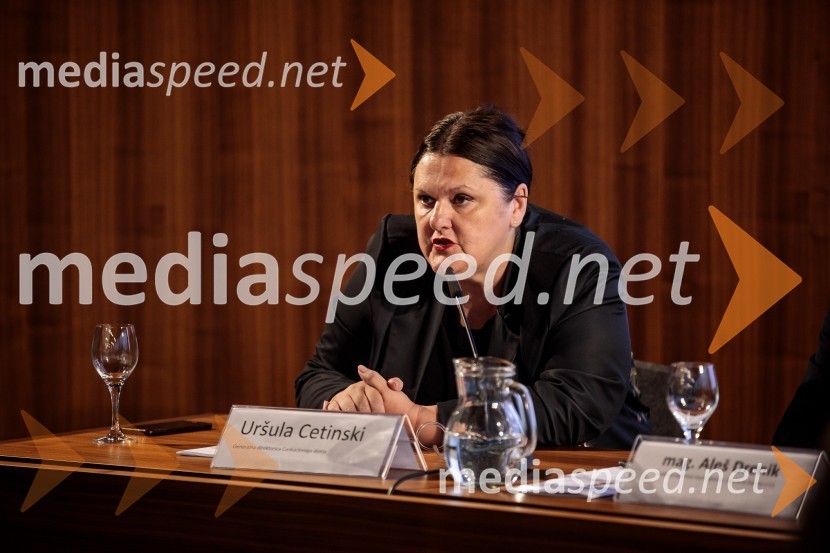  Uršula Cetinski, generalna direktorica, Cankarjev domPredstavitev Zlatega in Srebrnega abonmaja ter abonmaja Veličastni 2024/25, Cankarjev dom