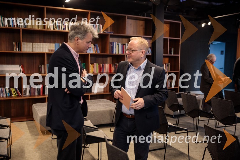  ... ;  Alan Kavčič, predstavnik za odnose z javnostmi SNG MariborPredstavitev Zlatega in Srebrnega abonmaja ter abonmaja Veličastni 2024/25, Cankarjev dom