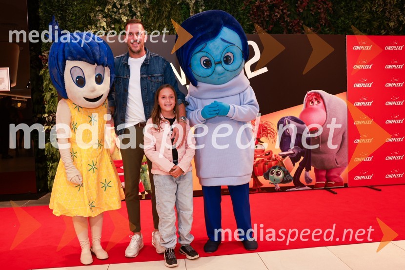  Saša  Kapetanovič, glavni in odgovorni urednik Avtomagazin;  Tori PlutVrvež v moji glavi 2, premiera animiranega filma v Cineplexx Ljubljana