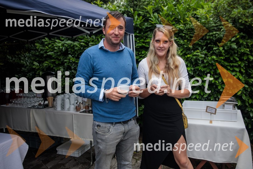  David Kropf, Osrčje tradicije;  Vesna Kropf, Osrčje tradicijePraznovanje 18. obletnice založbe Chiara