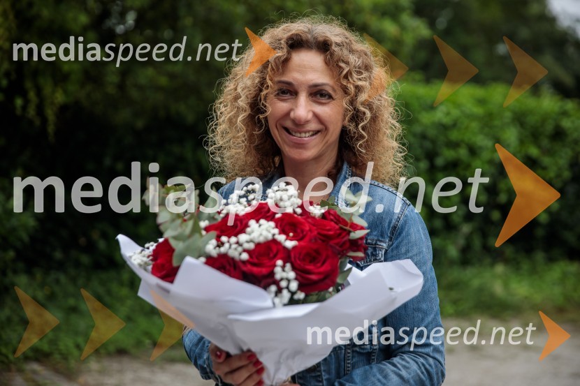  Simona Hana Boc, ustanoviteljica in direktorica, založba ChiaraPraznovanje 18. obletnice založbe Chiara