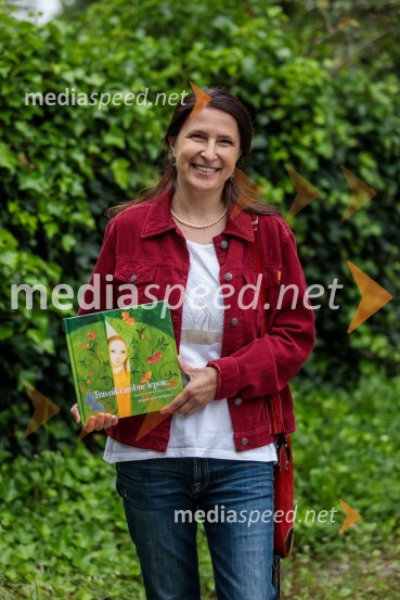  Romana Aniya  Ercegović, avtoricaPraznovanje 18. obletnice založbe Chiara