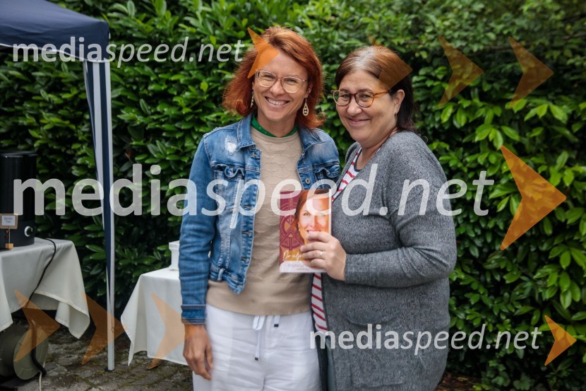  Brigita  Langerholc, avtorica;  Klavdija Miko, novinarkaPraznovanje 18. obletnice založbe Chiara