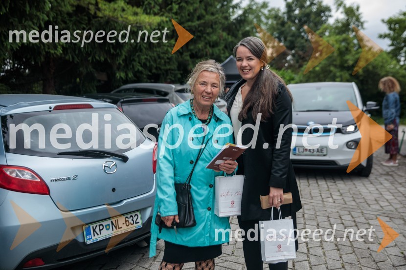  Francka  Premk; dr. Eva  Premk Bogataj, dm drogerie marktPraznovanje 18. obletnice založbe Chiara