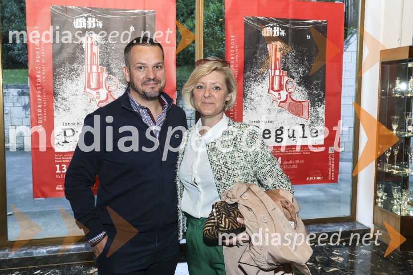  Uroš Maklič;  Tina KomelPremiera komedije Pegule avtorja Iztoka Mlakarja