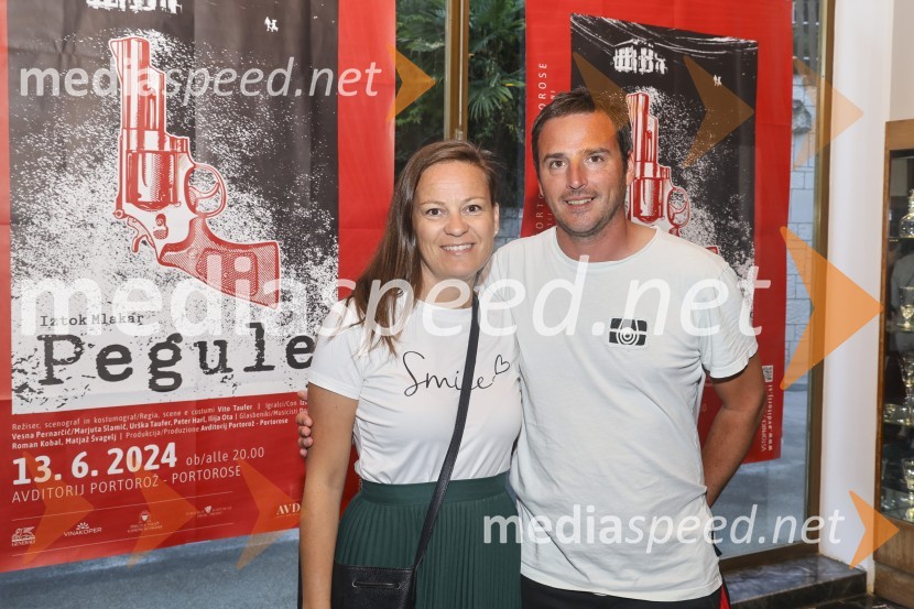 Premiera komedije Pegule avtorja Iztoka Mlakarja