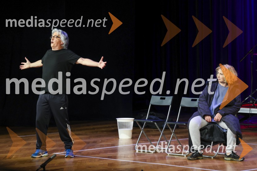  Iztok Mlakar, kantavtor, gledališki igralec;  Vesna Pernarčič, igralkaPremiera komedije Pegule avtorja Iztoka Mlakarja