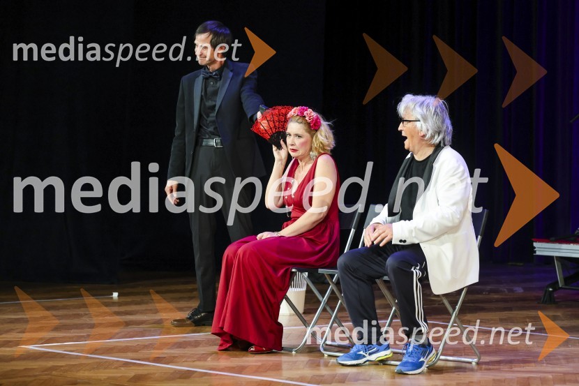  Peter Harl, igralec;  Vesna Pernarčič, igralka;  Iztok Mlakar, kantavtor, gledališki igralecPremiera komedije Pegule avtorja Iztoka Mlakarja