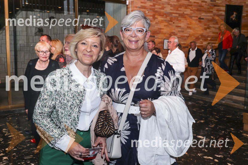  Tina Komel;  Alenka Gregorič, umetnostna zgodovinarka, kustosinja in pisateljicaPremiera komedije Pegule avtorja Iztoka Mlakarja