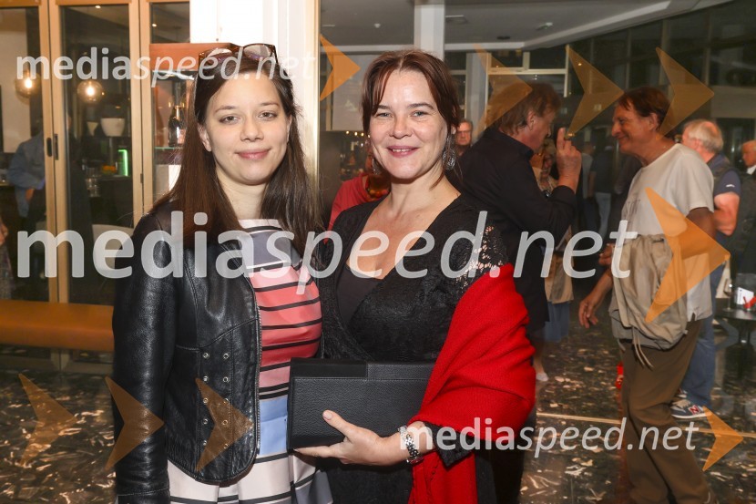 Premiera komedije Pegule avtorja Iztoka Mlakarja