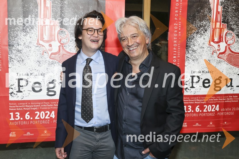  Martin Mlakar, igralec;  Iztok Mlakar, kantavtor, gledališki igralecPremiera komedije Pegule avtorja Iztoka Mlakarja