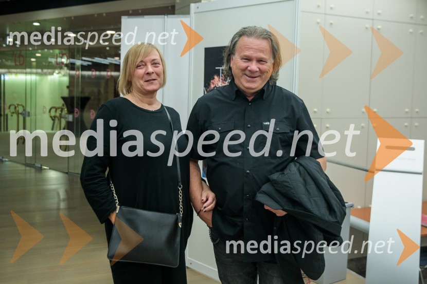  Darja Žontar;  Tomaž Žontar, vodja razvoja storitev in inovacij, Europlakat d.o.o.Urška Centa in Domen Novak s predstavo Tam, v vrtu