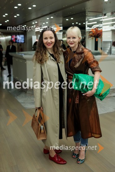  Iva Babić, igralka;  Polona  Juh, igralkaUrška Centa in Domen Novak s predstavo Tam, v vrtu