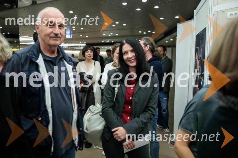 dr. Rihard Karba;   Irena Jovanović, prevajalkaUrška Centa in Domen Novak s predstavo Tam, v vrtu