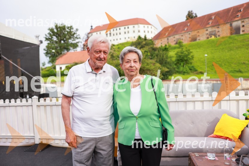  Slavko Lovrenčič;  Tilčka LovrenčičEkskluzivni koncert Joker out ob 50-letnici Poli