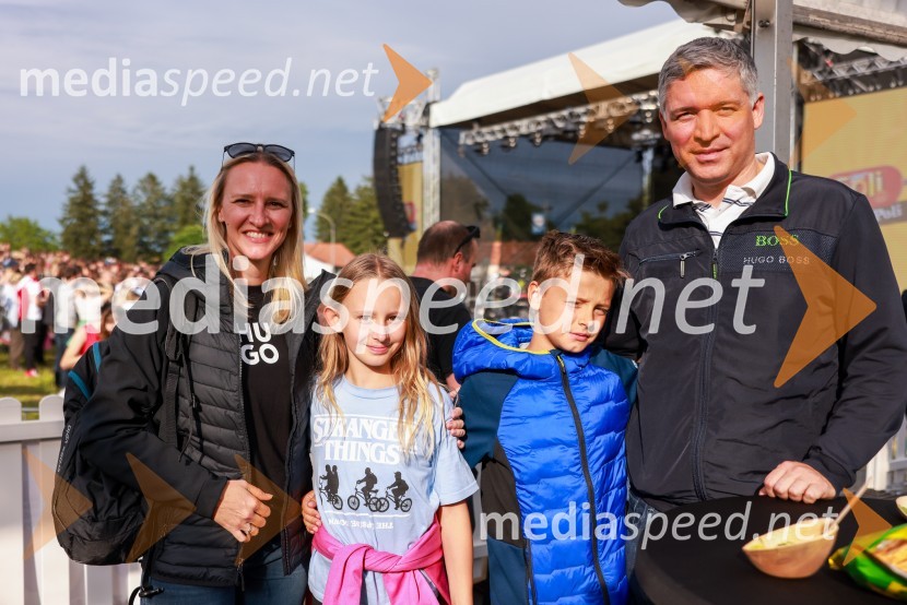  ... ;  ... ;  ... ;  Boris  Nicolas Erjavec, projektni vodja, Pomurski sejemEkskluzivni koncert Joker out ob 50-letnici Poli