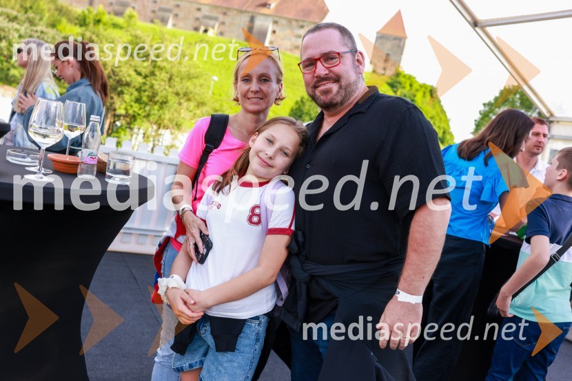  Tina  Jurgec, balerina;  ... ;  Jaki Jurgec, operni solistEkskluzivni koncert Joker out ob 50-letnici Poli