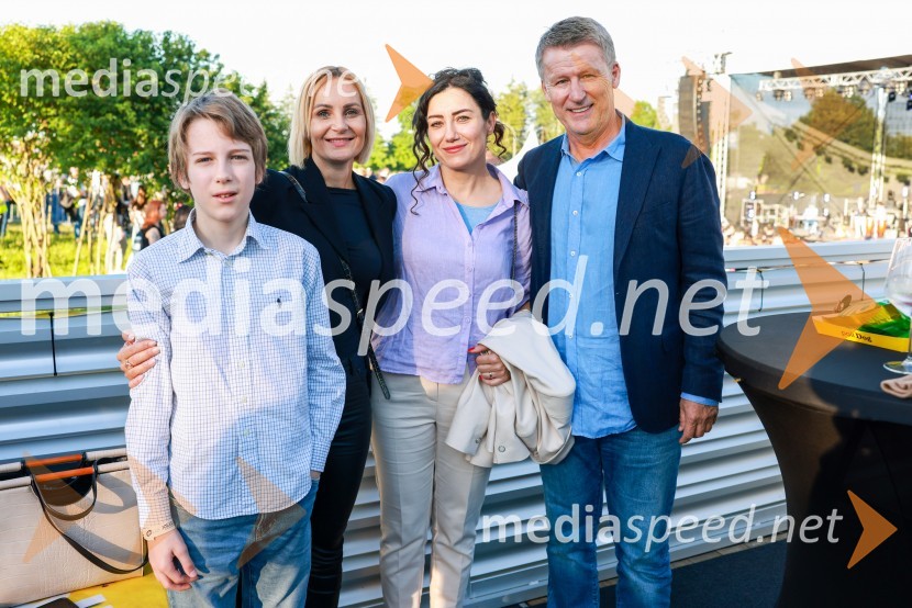  ... ;  Nuška Gajšek, županja, Mestna občina Ptuj;  ... ;  Enver Šišić, direktor skupine Perutnina Ptuj, d.o.o.Ekskluzivni koncert Joker out ob 50-letnici Poli