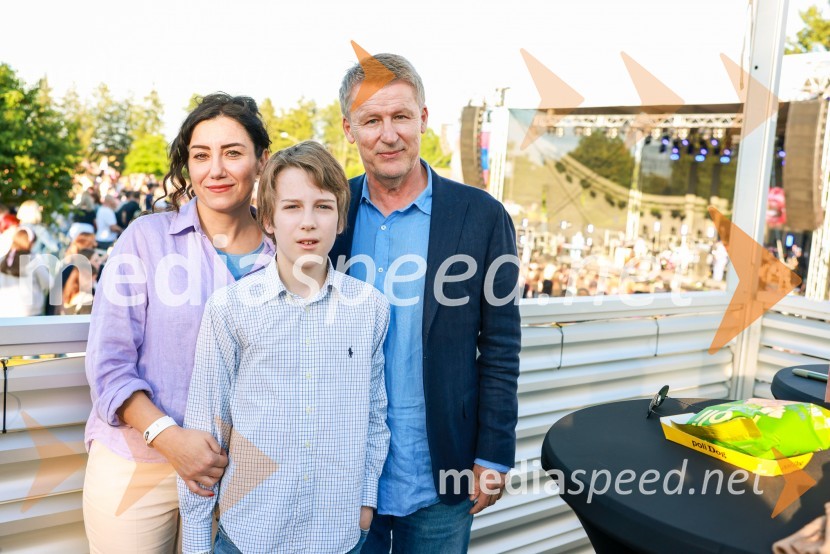  ... ;  ... ;  Enver Šišić, direktor skupine Perutnina Ptuj, d.o.o.Ekskluzivni koncert Joker out ob 50-letnici Poli