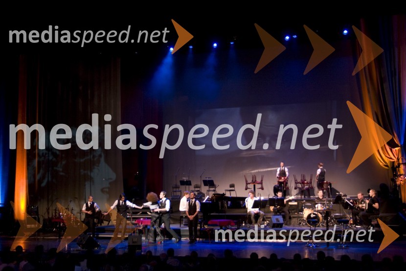 La vie en rose, prizor iz mednarodnega večera šansonovLa Vie en Rose, mednarodni večer šansonov