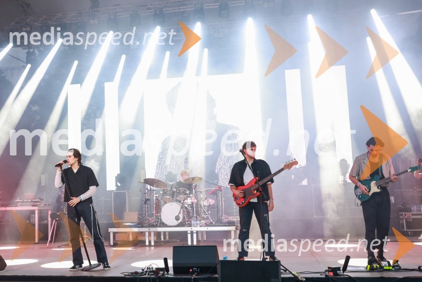  Bojan Cvjetićanin, Joker Out;  Nace  Jordan, Joker Out;  Jan  Peteh, Joker OutEkskluzivni koncert Joker out ob 50-letnici Poli