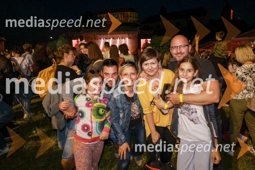  ... ;  ... ;  ... ;  ... ;  Igor Bratož, novinar;  ... Ekskluzivni koncert Joker out ob 50-letnici Poli