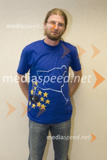 Tadej Vesenjak, glasbenikLa Vie en Rose, mednarodni večer šansonov