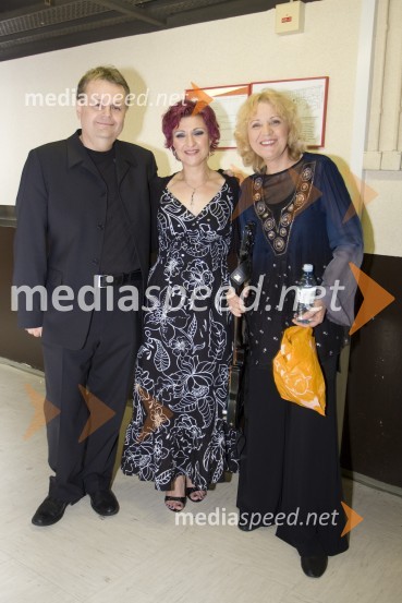 Miran Juvan, pianist, Anastazija, pevka in Jadranka Stojaković, kantavtoricaLa Vie en Rose, mednarodni večer šansonov