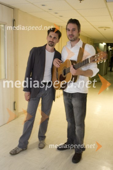 Gašper Troha, esejist, kritik, publicist, prevajalec, producent in Pascal Lejeune, glasbenikLa Vie en Rose, mednarodni večer šansonov